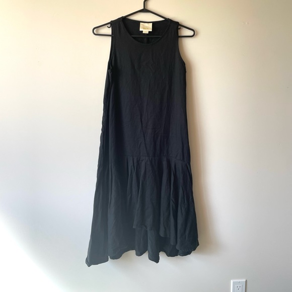 ANTHRO / MAEVE / PLEATED BLACK MAXI DRESS - Picture 1 of 3